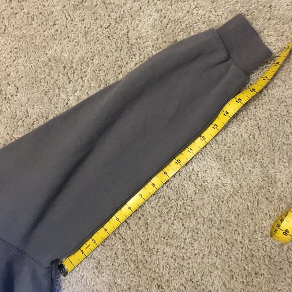 Soft Grey Preppy Aeropostale Cropped Fleecy Cotton Varsity Pullover Sweater - Picture 15 of 15